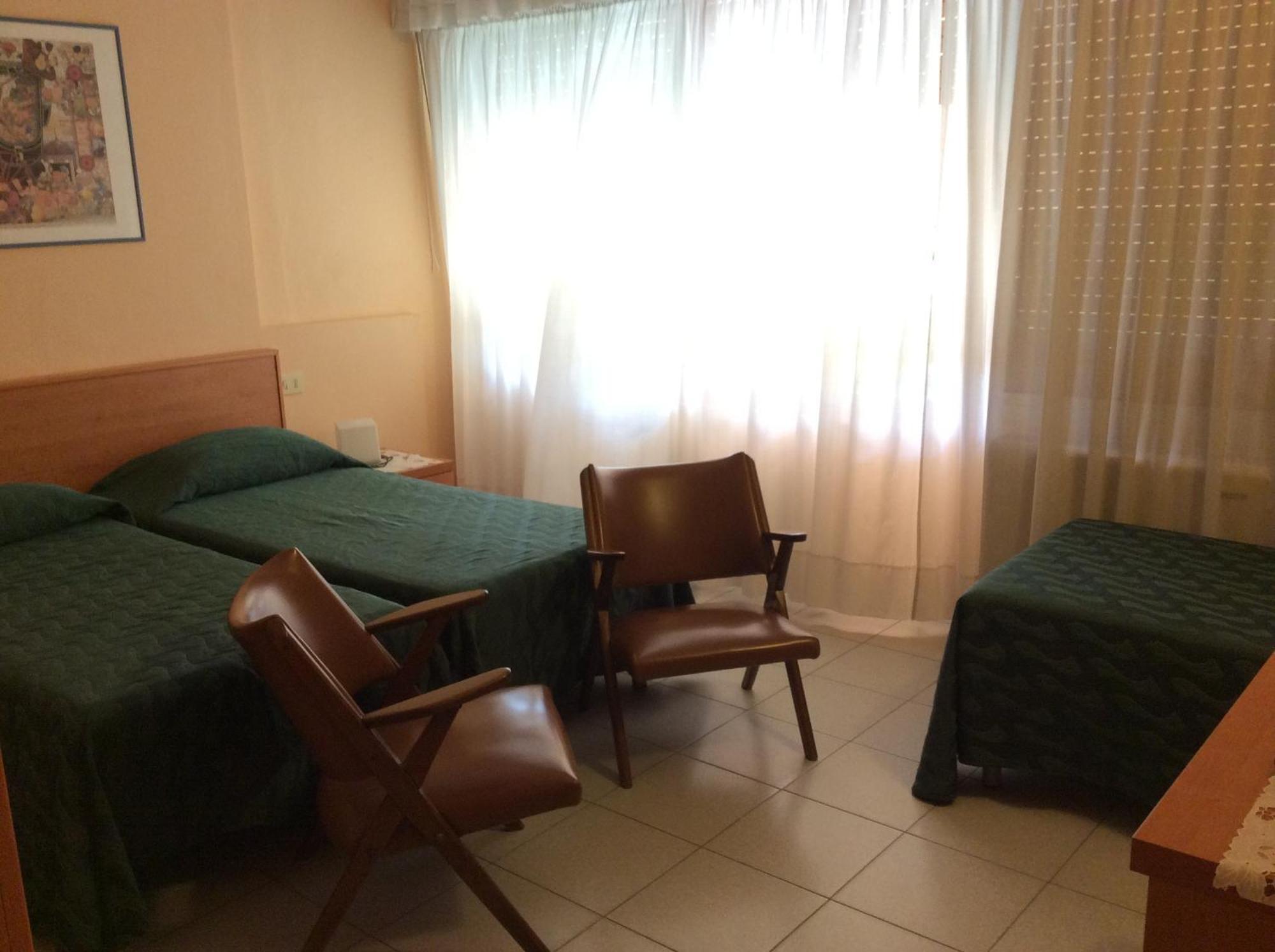 Hotel Le Ginestre Lido di Camaiore Exteriör bild