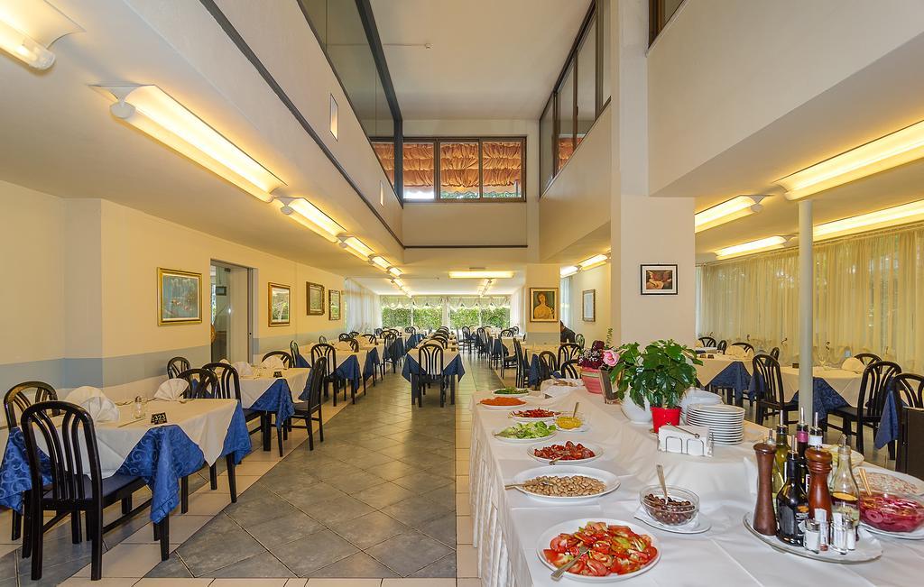 Hotel Le Ginestre Lido di Camaiore Exteriör bild
