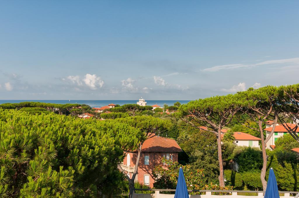 Hotel Le Ginestre Lido di Camaiore Exteriör bild