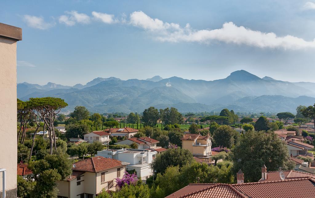 Hotel Le Ginestre Lido di Camaiore Exteriör bild