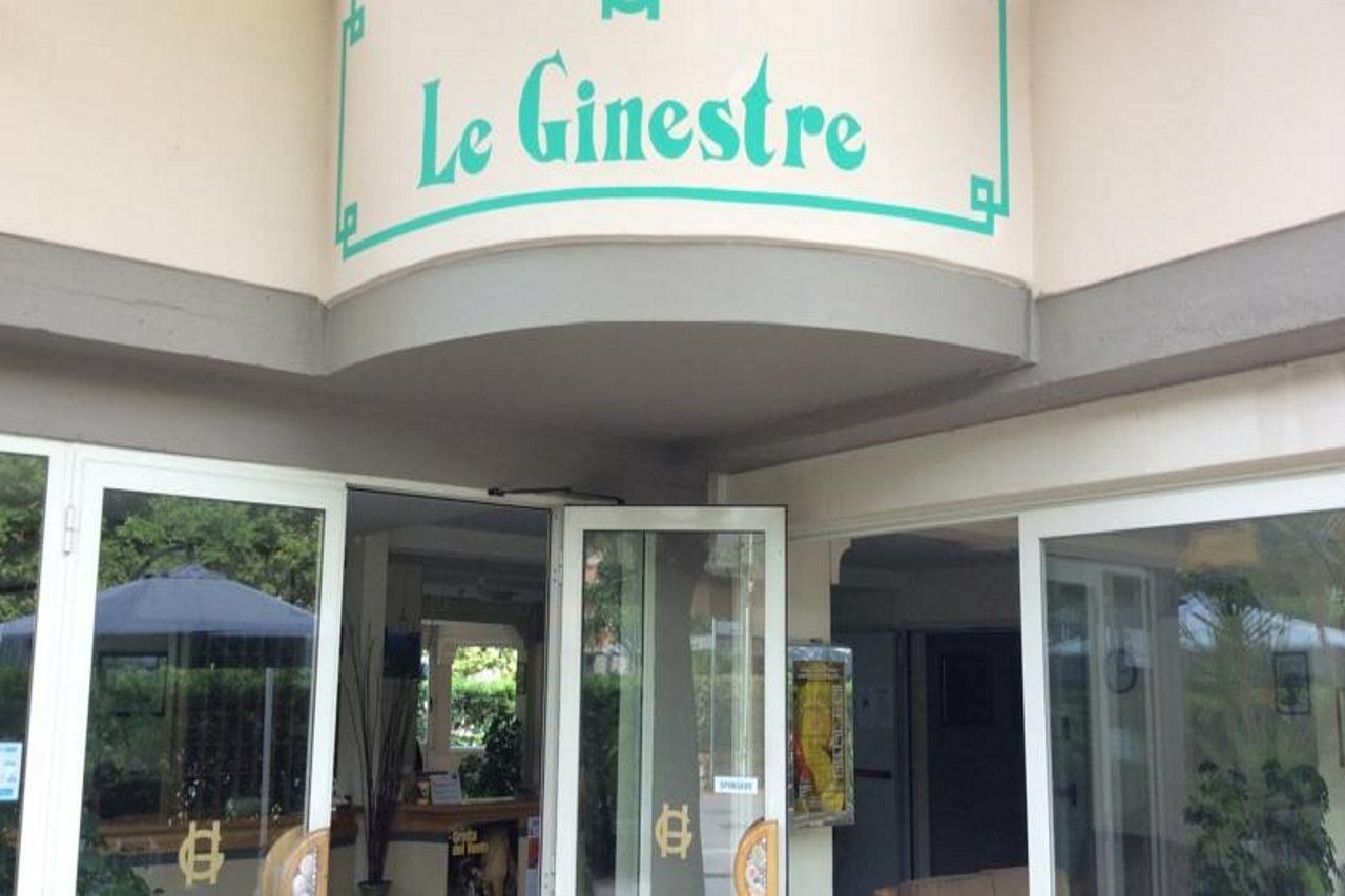 Hotel Le Ginestre Lido di Camaiore Exteriör bild