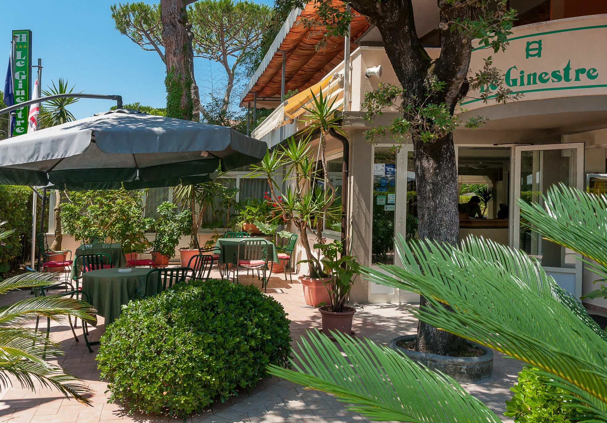 Hotel Le Ginestre Lido di Camaiore Exteriör bild