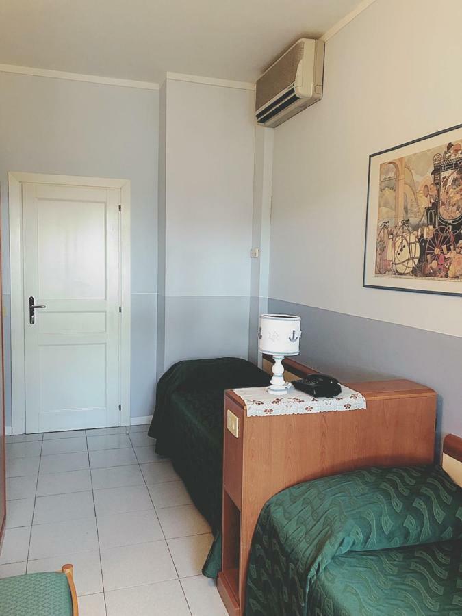 Hotel Le Ginestre Lido di Camaiore Exteriör bild