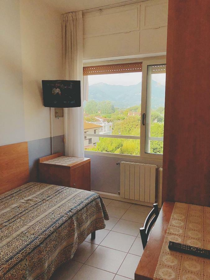 Hotel Le Ginestre Lido di Camaiore Exteriör bild