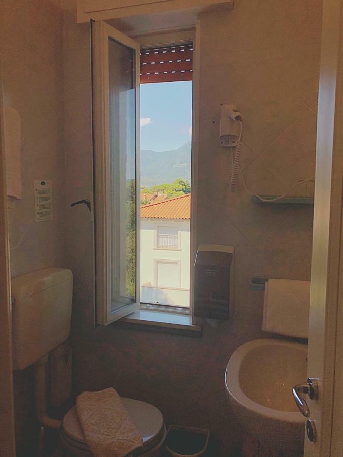 Hotel Le Ginestre Lido di Camaiore Exteriör bild